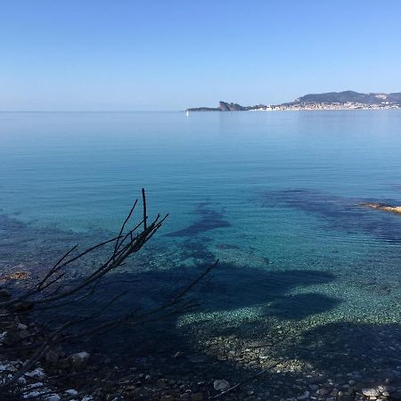 Appartement Entre Village Et Plages. Saint-Cyr-sur-Mer Exteriör bild